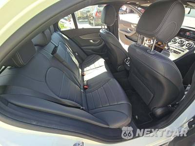 2021 Mercedes-Benz C 300 Sedan - zdjęcie 16 z 26 - miniatura