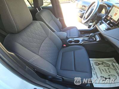 2026 Toyota Corolla Hybrid LE Sedan - zdjęcie 18 z 24 - miniatura