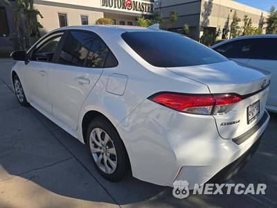 2026 Toyota Corolla Hybrid LE Sedan - zdjęcie 2 z 24 - miniatura