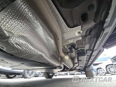 2025 Toyota RAV4 Hybrid LE - zdjęcie 17 z 25 - miniatura