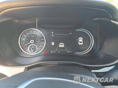 2025 Genesis G70 2.5T - zdjęcie 9 z 29 - miniatura
