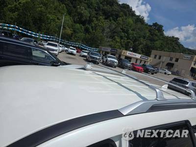 2022 Nissan Pathfinder SL - zdjęcie 9 z 18 - miniatura