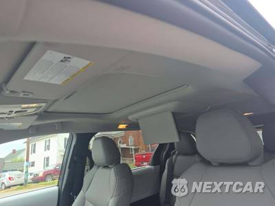 2026 Toyota Sienna XLE 7-Passenger 120.5" WB - zdjęcie 8 z 18 - miniatura