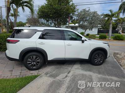 2023 Nissan Pathfinder SV - zdjęcie 4 z 24 - miniatura