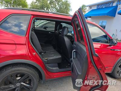2024 Volkswagen Tiguan SE R-Line Black - zdjęcie 17 z 23 - miniatura