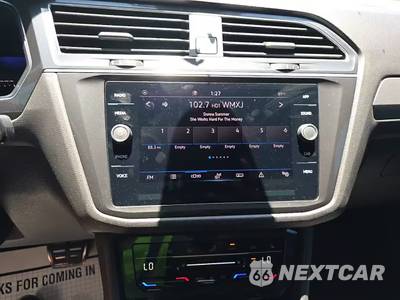 2022 Volkswagen Tiguan SE R-Line Black - zdjęcie 25 z 33 - miniatura