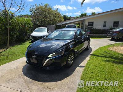2025 Nissan Altima SV - zdjęcie 1 z 23 - miniatura