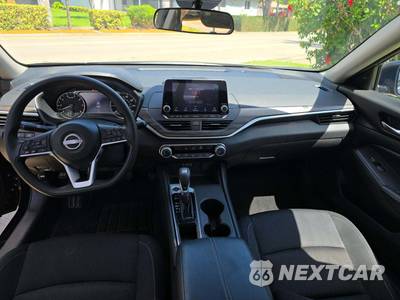 2025 Nissan Altima SV - zdjęcie 10 z 23 - miniatura