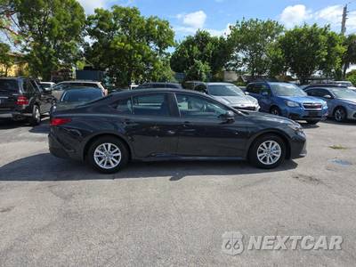 2026 Toyota Camry LE - zdjęcie 4 z 20 - miniatura