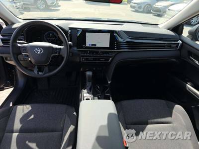 2026 Toyota Camry LE - zdjęcie 10 z 20 - miniatura