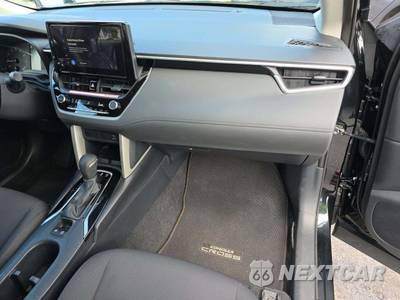 2024 Toyota Corolla Cross LE - zdjęcie 19 z 21 - miniatura