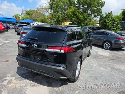 2024 Toyota Corolla Cross LE - zdjęcie 3 z 21 - miniatura