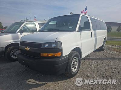 2024 Chevrolet Express 3500 Passenger Van LS 1LS 155.1" WB