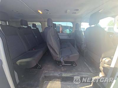 2018 Ford Transit 150 Passenger Wagon XL w/RH Swing-Out Doors Low Roof 129.9" WB - zdjęcie 17 z 24 - miniatura