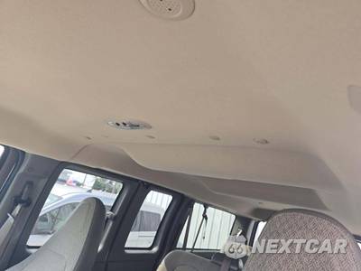 2023 Chevrolet Express 2500 Passenger Van LS 1LS 135.2" WB - zdjęcie 11 z 23 - miniatura