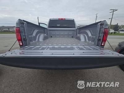 2021 Ram 1500 Classic Tradesman Extended Cab Medium Bed - zdjęcie 14 z 26 - miniatura