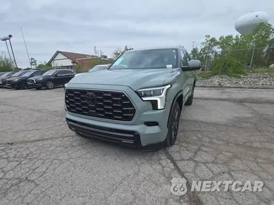 2024 Toyota Sequoia Platinum - zdjęcie 1 z 25 - miniatura