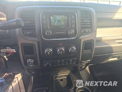 2018 Ram 2500 Tradesman Crew Cab Medium Bed - zdjęcie 10 z 24 - miniatura