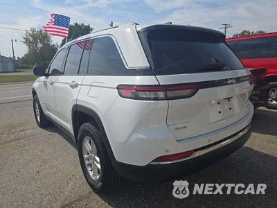 2024 Jeep Grand Cherokee Laredo - zdjęcie 2 z 24 - miniatura