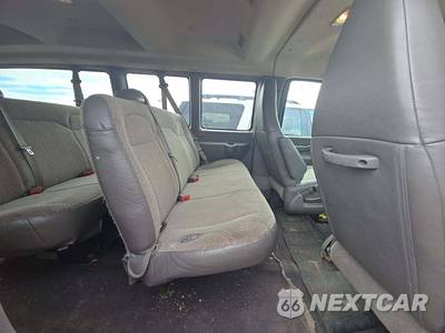 2020 Chevrolet Express 3500 Passenger Van LS 1LS 155.1" WB - zdjęcie 15 z 29 - miniatura