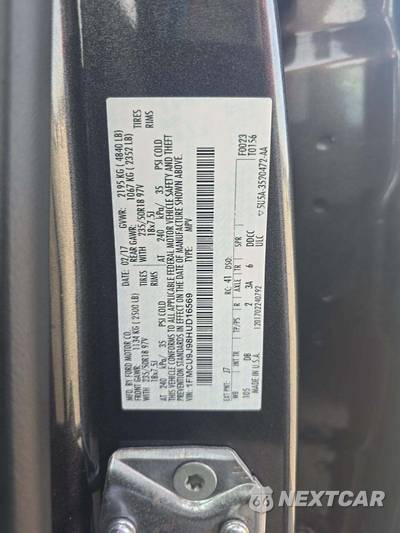 2017 Ford Escape Titanium - zdjęcie 2 z 25 - miniatura