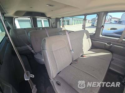 2023 Chevrolet Express 3500 Passenger Van LS 1LS 155.1" WB - zdjęcie 16 z 28 - miniatura