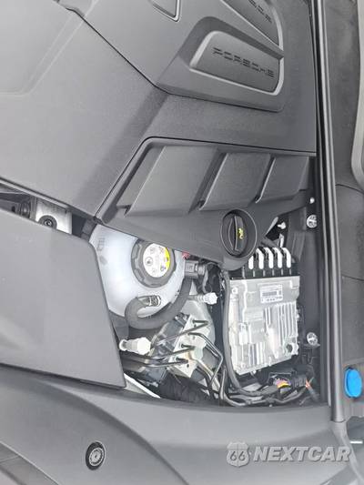2025 Porsche Cayenne S E-Hybrid - zdjęcie 18 z 18 - miniatura