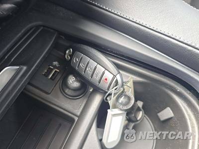2019 INFINITI QX50 ESSENTIAL - zdjęcie 5 z 18 - miniatura