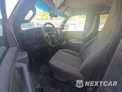 2019 Chevrolet Express 3500 Passenger Van LS 1LS 155.0" WB - zdjęcie 6 z 25 - miniatura