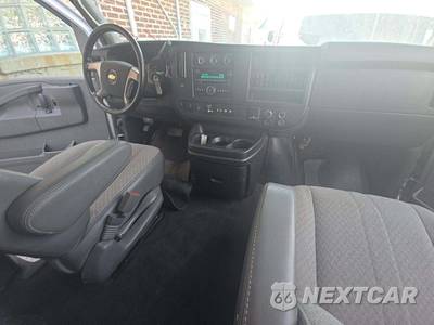 2019 Chevrolet Express 3500 Passenger Van LS 1LS 155.0" WB - zdjęcie 19 z 25 - miniatura