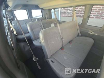 2019 Chevrolet Express 3500 Passenger Van LS 1LS 155.0" WB - zdjęcie 16 z 25 - miniatura