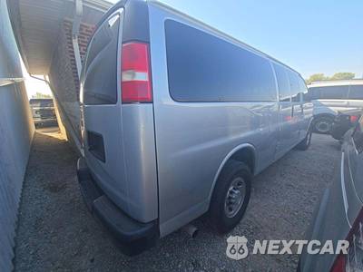 2019 Chevrolet Express 3500 Passenger Van LS 1LS 155.0" WB - zdjęcie 3 z 25 - miniatura