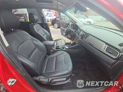 2018 Kia Niro Touring - zdjęcie 15 z 22 - miniatura