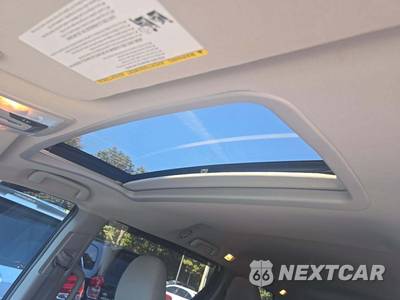 2015 Toyota Sienna XLE 8-Passenger 119.3" WB - zdjęcie 11 z 22 - miniatura