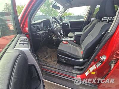 2016 Toyota 4Runner SR5 - zdjęcie 6 z 21 - miniatura