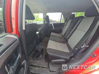 2016 Toyota 4Runner SR5 - zdjęcie 13 z 21 - miniatura
