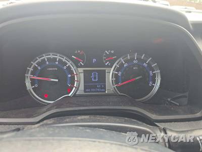 2016 Toyota 4Runner SR5 - zdjęcie 9 z 21 - miniatura