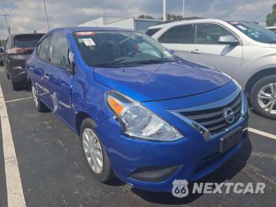 2015 Nissan Versa SV - zdjęcie 4 z 39 - miniatura