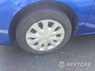 2015 Nissan Versa SV - zdjęcie 23 z 39 - miniatura