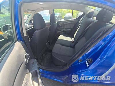 2015 Nissan Versa SV - zdjęcie 13 z 39 - miniatura