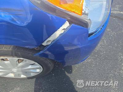 2015 Nissan Versa SV - zdjęcie 26 z 39 - miniatura