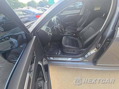 2017 Volkswagen Passat 1.8T R-Line w/Comfort Pkg - zdjęcie 3 z 18 - miniatura