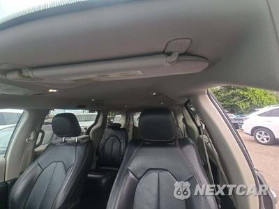 2017 Chrysler Pacifica Touring L 121.6" WB - zdjęcie 11 z 24 - miniatura