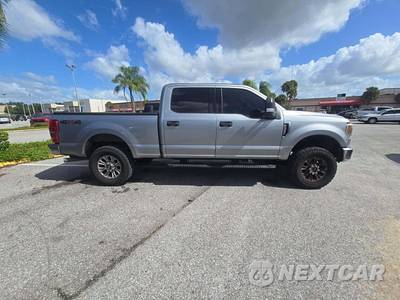 2020 Ford Super Duty F-250 XLT Crew Cab Medium Bed - zdjęcie 4 z 22 - miniatura