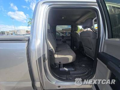2020 Ford Super Duty F-250 XLT Crew Cab Medium Bed - zdjęcie 15 z 22 - miniatura
