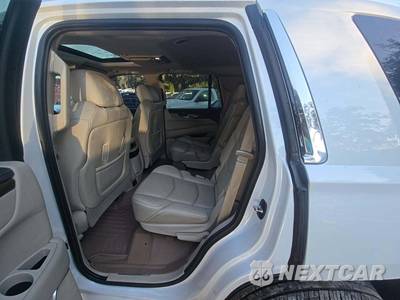2019 Cadillac Escalade Luxury 1SB - zdjęcie 10 z 18 - miniatura