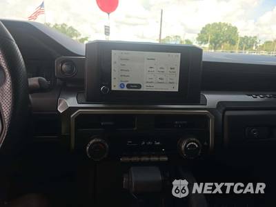 2025 Toyota Tacoma SR5 Crew Cab Medium Bed - zdjęcie 10 z 21 - miniatura