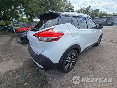 2020 Nissan Kicks SR - zdjęcie 3 z 22 - miniatura