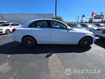 2021 Mercedes-Benz C 300 Sedan - zdjęcie 4 z 22 - miniatura