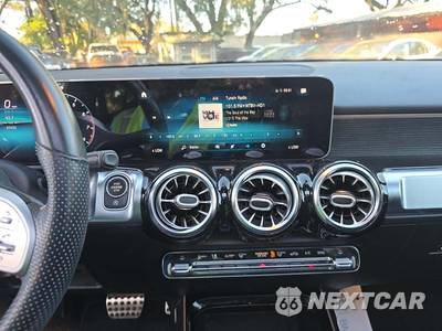2020 Mercedes-Benz GLB 250 - zdjęcie 7 z 21 - miniatura
